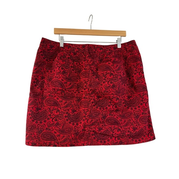 Lee Regular Fit Mid Rise Paisley Print Skort Women's Size 16 Medium Red and Navy - Picture 4 of 5
